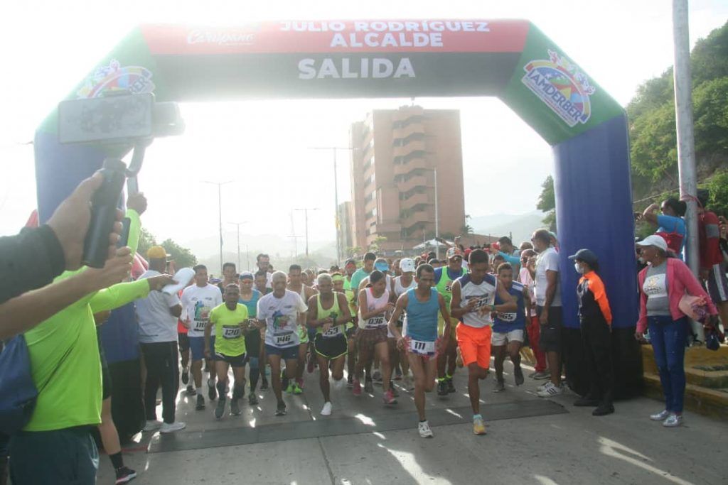 Jesús Piamo y Roselvys Moreno Monagas y Nueva Esparta ganadores de la  Carrera/Caminata 10K y 5K, Ciudad de Carúpano - QUE PASA EN VENEZUELA.