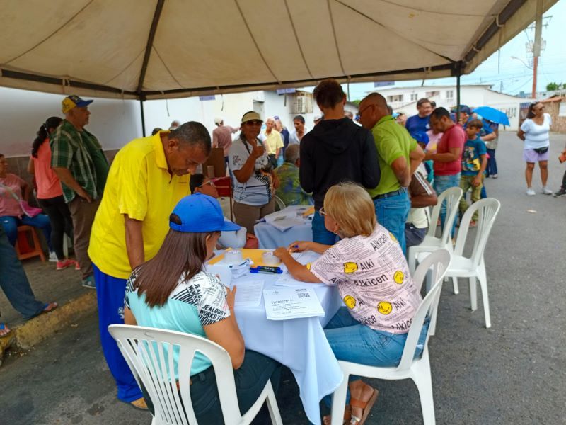 En Puerto La Cruz , muchos prefirieron votar temprano